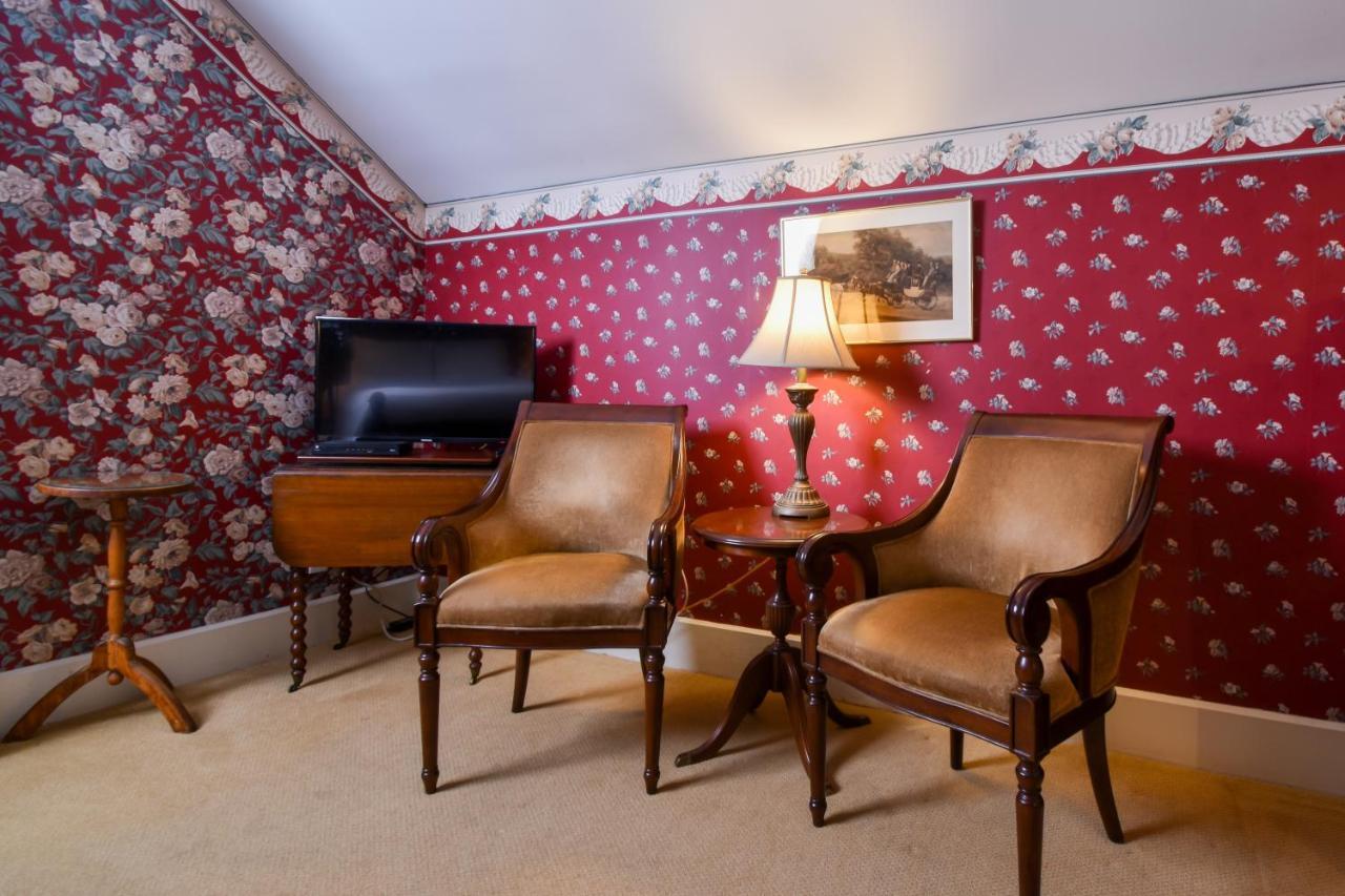 Inn The Waring House